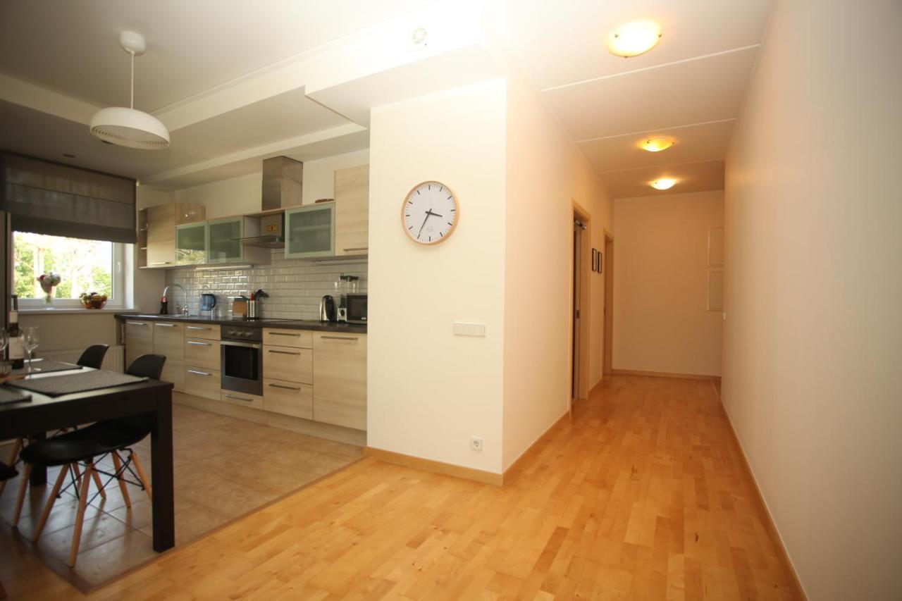 Cozy Home Apartment Kaivas, Free Parking, Self Check-In Riga Luaran gambar